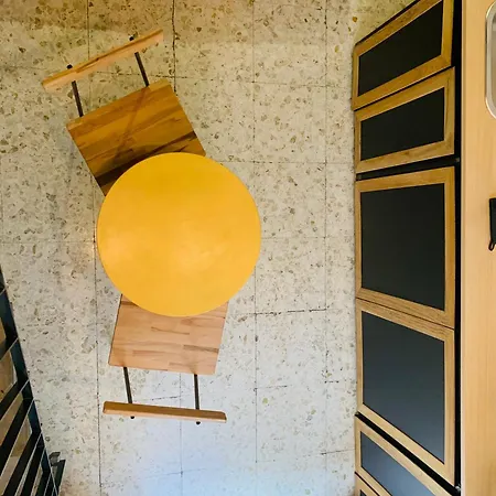 Profumo Storico בית הארחה