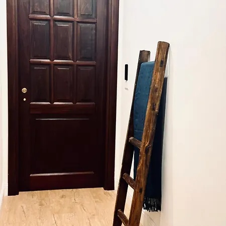 Profumo Storico בית הארחה נאפולי