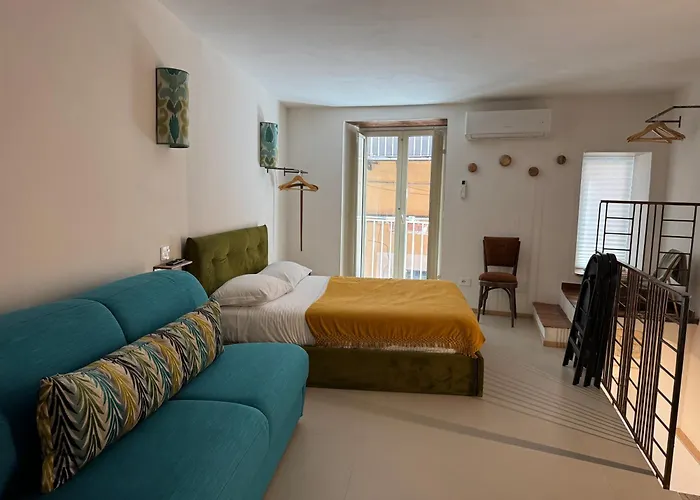 بيت ضيافة Profumo Storico نابولي